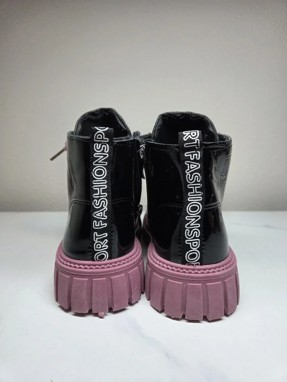Boutique Kids Black Patent Sport Fashion Combat Boots Pink Lug Sole Size 2 NWOB
